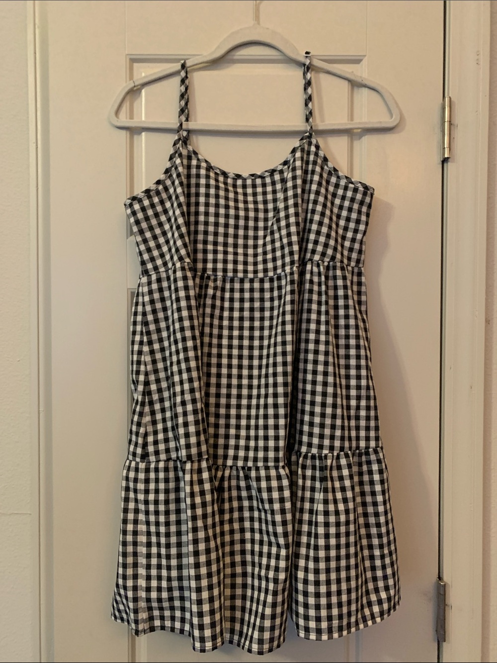Women’s Black & White Gingham Tiered Spaghetti-Strap Dress size L